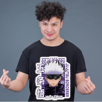 Gojo Satoru anime t-shirt with purple Japanese text